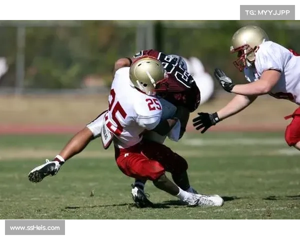 碧溪幼儿园小选手勇敢挑战沙滩橄榄球赛展现拼搏精神